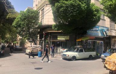 ملک تجاری دو نبش
