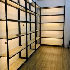 بهینه‌سازیِ فضای فروشگاهی با سیستم‌های قفسه‌بندیِ مهندسی‌شده