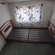 تخت یک نفره آهنی فرفروژه