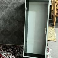 ویترین دیواری