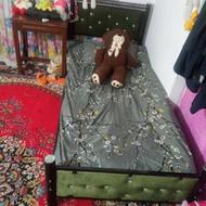 دو تخت یک نفره خیلی استفاده نشد
