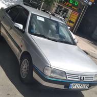 پژو 405 نقرایی