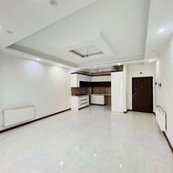 77متر 4سال ساخت/پارکینگ/آسانسور/خوش نقشه