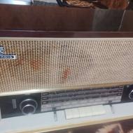 رادیو قدیمی اف ام دار