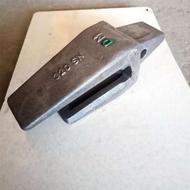 کلنگ، گوشه و ناخن بیل هیوندا 320 خاکی سنگی