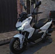 ADV 180 موتور