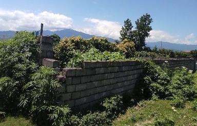 300 متر زمین مسکونی با سند و مجوز ساخت