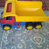 اسباب بازی کامیون