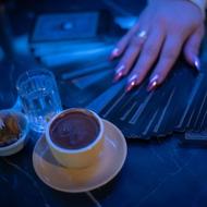 شمع تراپیست و فال چای و کارت