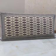 یک جفت پشتی سنتی