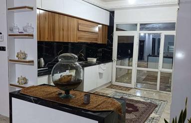 واحد 150 متری مطهری غربی کوچه جنب درمانگاه گوهرسلامت