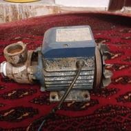 پمپ آب نیم اسب