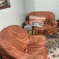 فروش مبل سه نفره 2 میلیون با دراور شش کشو آیینه دار 3 میلیون