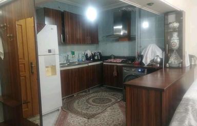 فروش آپارتمان 78 متر در 16 متری اول