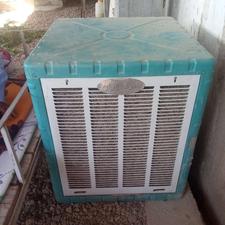 کولر آبی بزرگ در حد نو