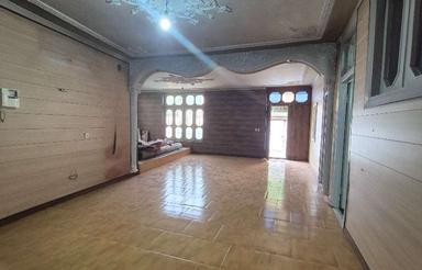 فروش خانه ویلایی قدیمی 215 متری خیابان نور(گلشهر)