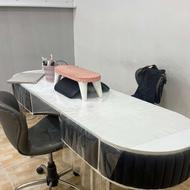 میز ناخن به همراه دوصندلی و یه استند لاک مثلثی طبقیه ای