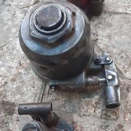 سه عدد جک روغنی
