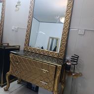 آیینه و کنسول
