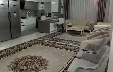 آپارتمان 4 طبقه 8 واحد سال ساخت 1401