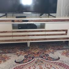 میز تی وی کاملا نونو بدون شکستگی بدون هیچ ایرادی