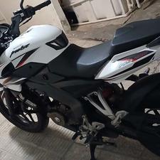 ns200 باجاج