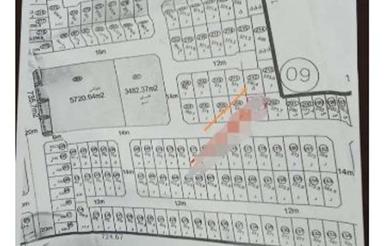 یک قطعه زمین 220متری