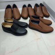تعدادی کفش تمام چرم مردانه