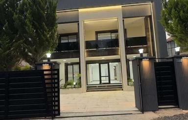 ویلا شهرکی سند دار300 متر در استخر دار