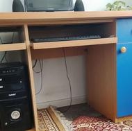 میز کامپیوتر