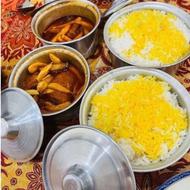 سفارش انواع غذا های محلی و خانگی پذیرفته میشود