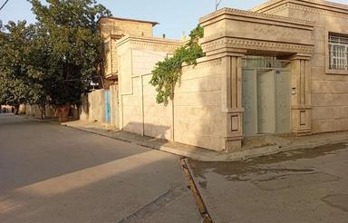 منزل ویلایی سر دونبش خیابان 15و 10 متری،،نما سنگ عباس اباد
