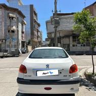 پژو 206 صندوقدار v8; بیرنگ و درحد