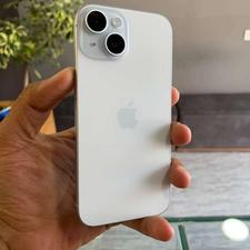iPhone 15 nurmal