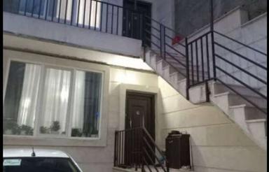 ملک مسکونی در 3طبقه