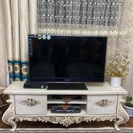 میز تلوزیون در حد نو