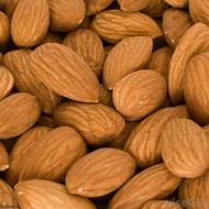 مغز بادام تلخ درختی و مغز هسته زردآلوی تلخ