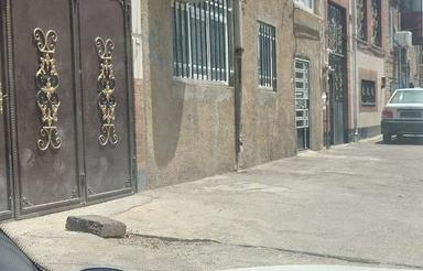 خانه دو طبقه ونیم