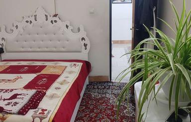100متری واقع درباغ جنت