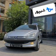 ماشین 206نقره ای