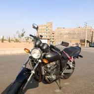 سی بی 1300 مدل 2000