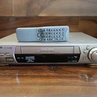 ویدئو نواربزرگیاvhs پاناسونیک fj700