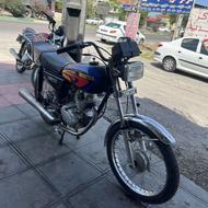 هندا‌ 125‌ فروشنامه‌ای