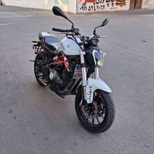 موتور بنلی300جفت سیلندر
