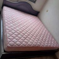 تخت دونفره چوبی قهوه ای