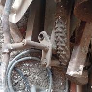 دو عدد دوچرخه نیاز به تعمیر.