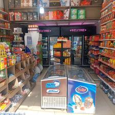 فروشنده سوپر مارکت
