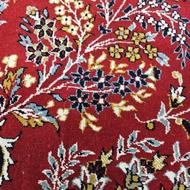 یک فرش 6متری لاکی 750شانه