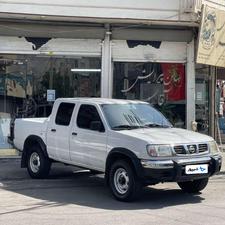نیسان پیکاپ در حد بسیار تمیز