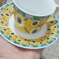 فنجان و نعلبکی آفتابگردونی